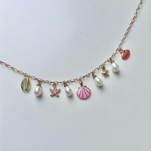 Women’s handmade gold seashell and pearls charm necklace for summer pink